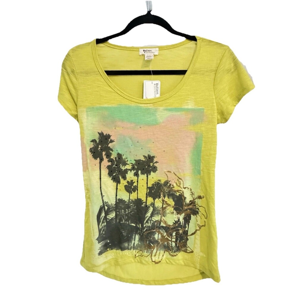 Madison & Berkeley Women’s Juniors Small Yellow T-Shirt Vintage Y2K School Casua